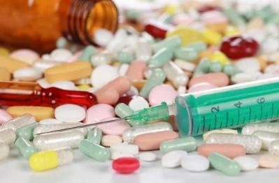 Traditional Treatment: Limited Relief The standard medical approach includes: Anti-inflammatory drugs or steroid injections Physical therapy Surgery (in severe cases) 